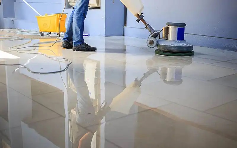cara membersihkan lantai granit