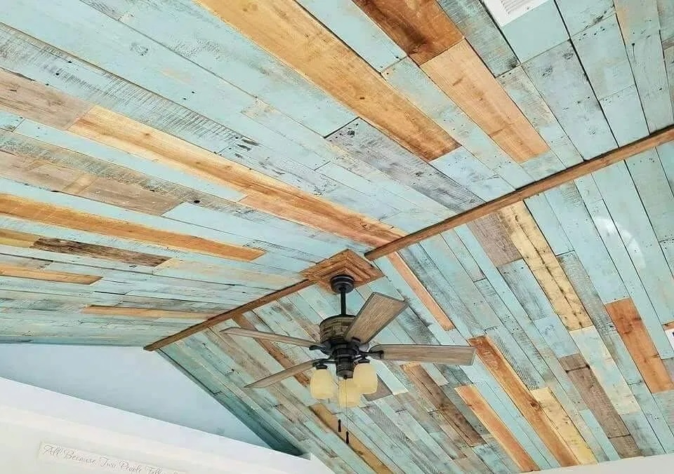 interior kayu palet